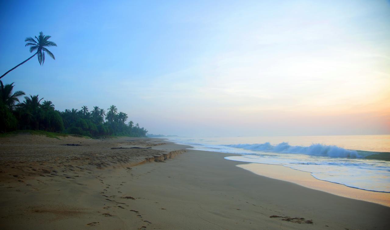 Ranna 212 Beach Resort Кахандамодара Экстерьер фото